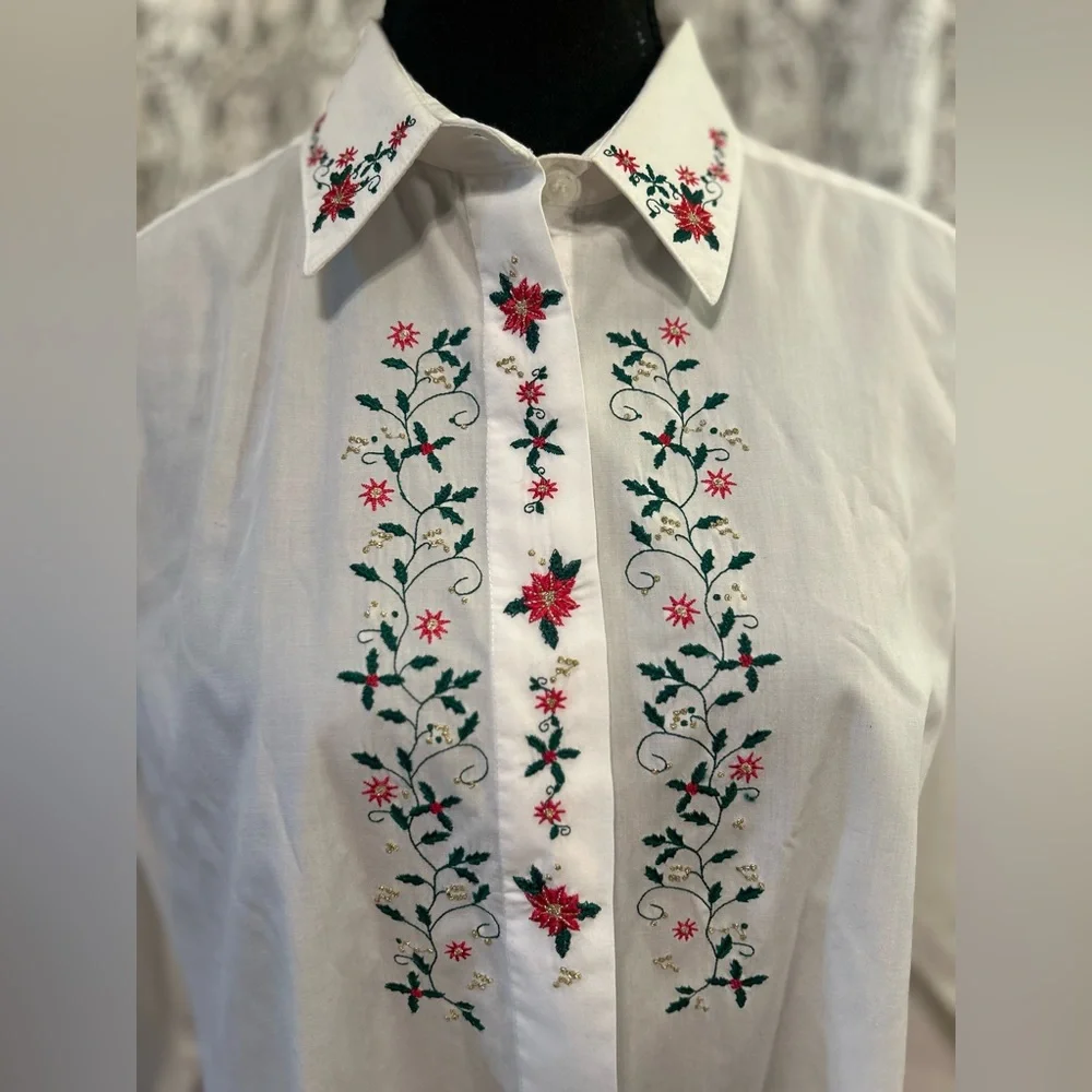 Vintage Tabi International Embroidered Holiday Shirt – Size L - Picture 1 of 5